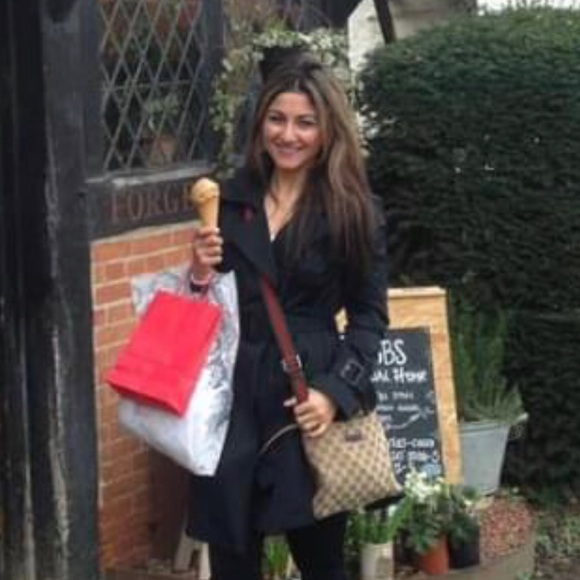 Meet your Posher, Elina - Picture 3 of 3